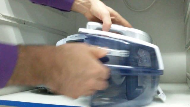 пылесос с аквафильтром Vitek VT-1833 PR смотреть онлайн