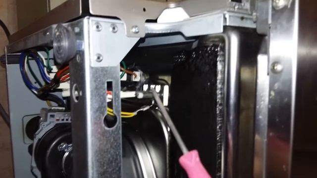 Ремонт Candy trio. смотреть онлайн