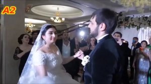 GYPSY SONG-Пудрится ,румянится.