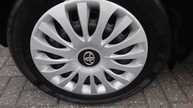 Toyota Yaris 1.3 16v Vvt-i Mmt6 Aspiration смотреть онлайн