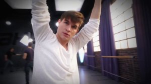 Танцы: Максим Жилин - Юмористический номер (сезон 3, серия 19)