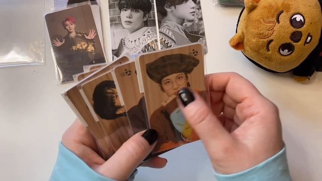 Карты ATEEZ, Stray Kids + фотобуки и плюши SKZOO The Victory Pop Up Store Seoul HAN FELIX смотреть онлайн