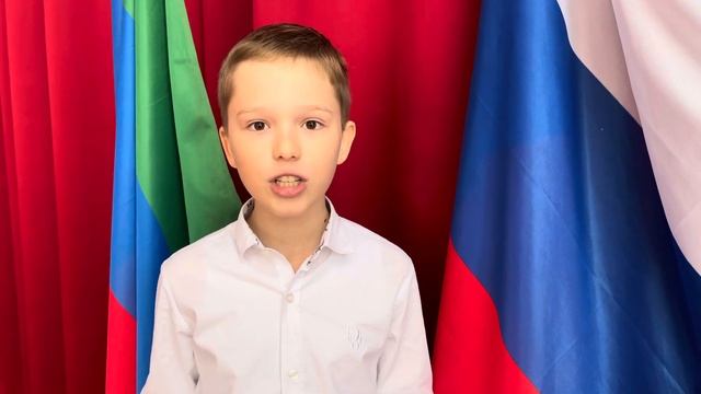 Стих о подвиге солдат «Он ярче путевой звезды» Евгений Федотов. Чтец: Владислав Забазнов. смотреть онлайн