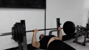 130 KG / 290 lbs bench x 3 pause reps