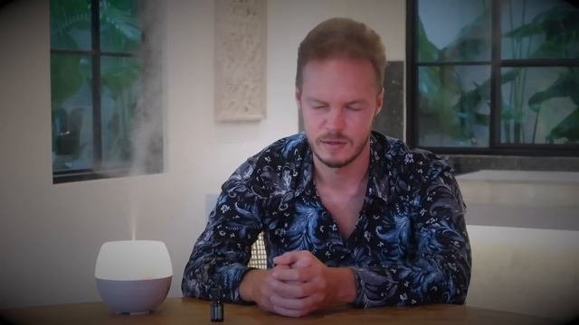 РАЗГЛАДЯТСЯ ДАЖЕ ГЛУБОКИЕ МОРЩИНЫ - Закрой глаза и сделай ЭТО!