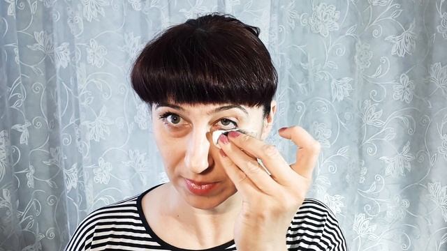 Секрет демакияжа глаз. Жданова Альбина. смотреть онлайн