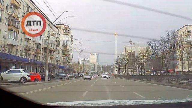 Уважаемые читатели, напоминаю, если нет зелёной стрелке, поворот направо на красный сигнал светофор смотреть онлайн