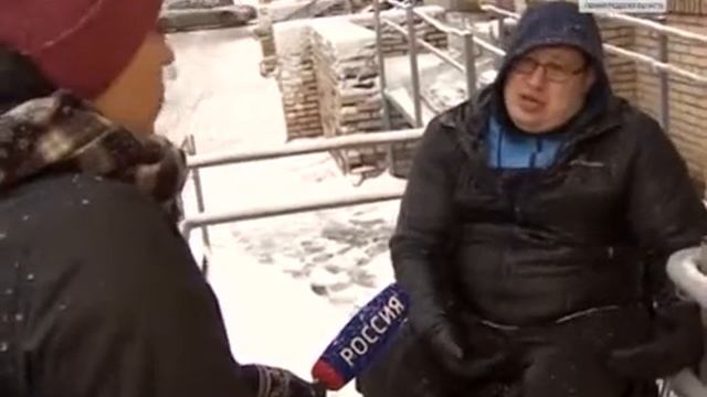 Почему в Петербурге сносят пандусы для инвалидов, которые только недавно построили? смотреть онлайн