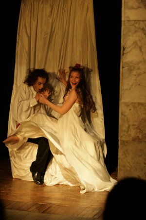 Трейлер к спектаклю "Любовь дона Перлимплина"