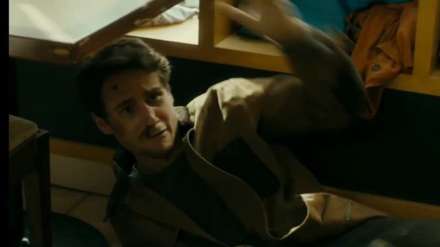 Брэндон и Дерек рассказывают Трэвису правду про Криса | Бойтесь ходячих мертвецов S2S14 смотреть онлайн