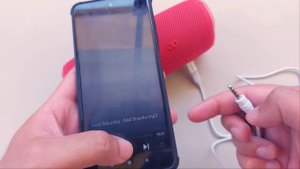 3.5mm Audio Jack to JBL Flip 6 Portable Bluetooth Speaker