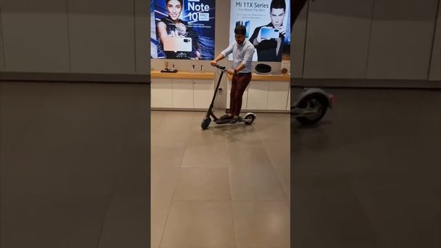 Mi Electric Scooter Pro 2 Mercedes-AMG Petronas F1 Team Edition