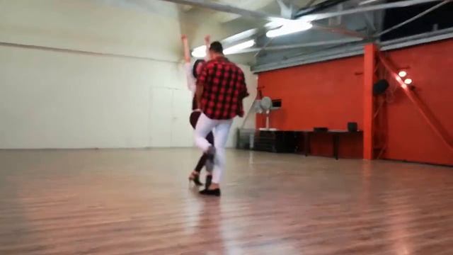 Master Class of Urban Kizomba with Azael смотреть онлайн