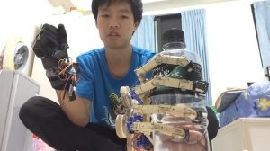 Arduino robot hand wireless controlled