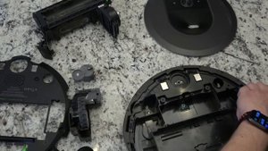 iRobot Roomba i7 TEARDOWN - Whats inside? How many motors? How to replace? Take apart - Disassemble