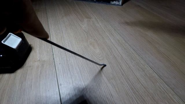 Устраняем прогиб/скрип ламината/кварцвинила на неровном основании. смотреть онлайн