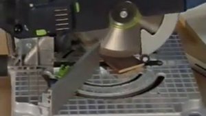 Торцовочно усовочная пила Festool SYMMETRIC SYM 70 E