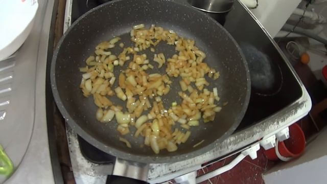 Сытный салат из ничего! А hearty salad of nothing смотреть онлайн