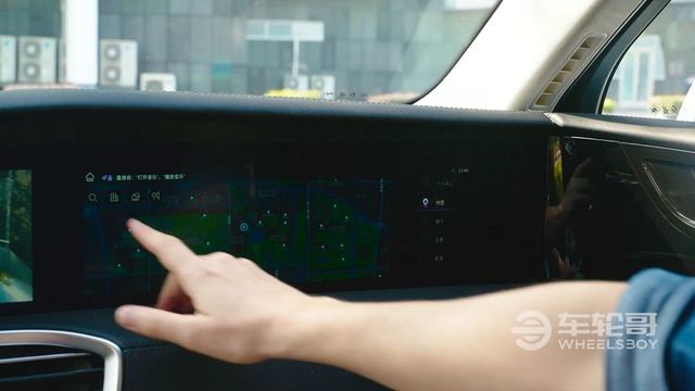 Hongqi E-HS9 — это электромобиль Rolls-Royce за 1/5 цены смотреть онлайн