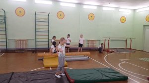 комбинация акробатических упражнений 3 класс