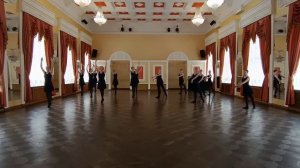 Demi-plie (деми-плие) полуприседание. Grand plie (гранд плие) большое приседание Классический танец