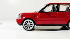 модель автомобиля Land Rover Range Rover Sport в масштабе 1:32