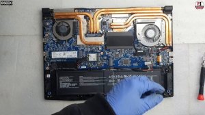How To Upgrade RAM MSI Alpha 15 AMD Advantage Edition Alpha 15 B5EEK-235IN / Disassembly