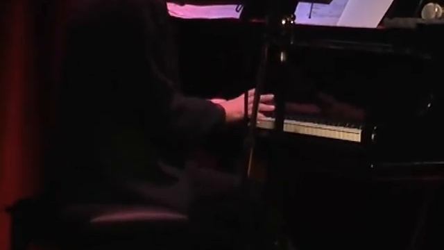 "COMO DOS EXTRAÑOS" - Patricia Baez смотреть онлайн