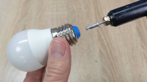 Как починить перегоревшую led лампочку?