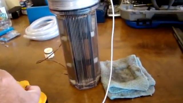 06-02-2009 - V002 - My Friend James with his Hydrogen Generator. смотреть онлайн