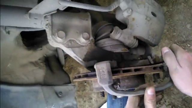 changing the brakes, the Toyota corolla 1988 смотреть онлайн
