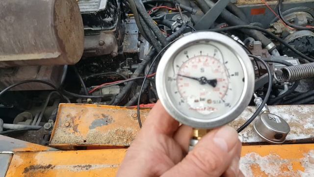 Погрузчик Локуст 752 ремонт гидравлики.