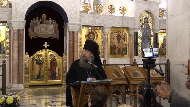 ОБЯЗАТЕЛЬНО ЛИ ЦЕЛОВАТЬ КРЕСТ смотреть онлайн