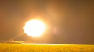 Ночные удары 203мм самоходных гаубиц 2С7М"Малка" армии ДНР по позициям ВСУ на Авдеевском направлении