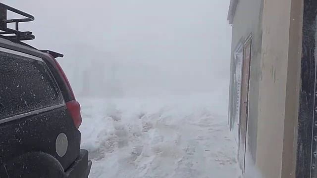 Гонит лёд на Оби Ямала, вот такие метели пока он не пройдет наш поселок. смотреть онлайн