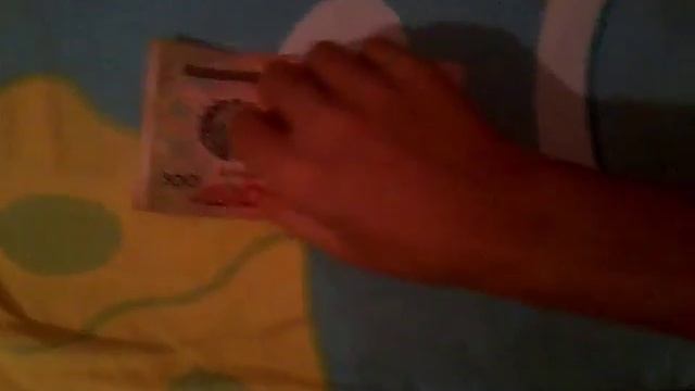 Что будет если гладить утюгом деньги? смотреть онлайн