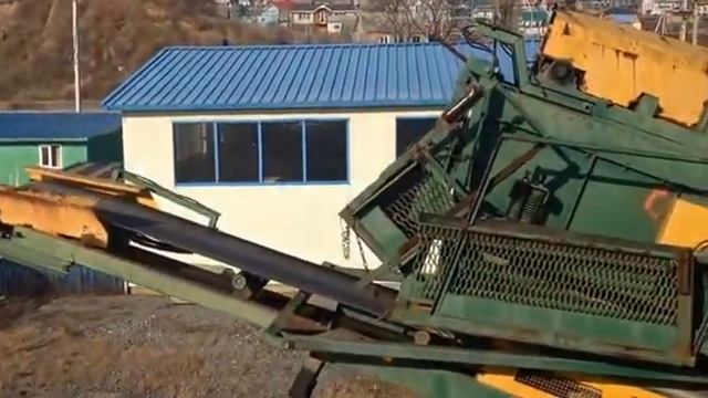 Вибрационный мобильный грохот полуприцеп Mitsubishi MMS200S город Находка компания БигкарсBigcars