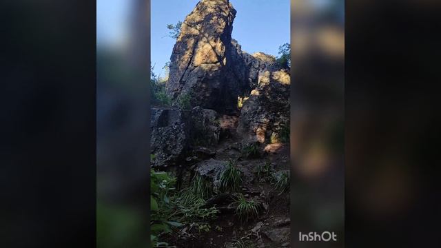 Наше путешествие к водопаду Гадельша. За 800 метров пути просмотрено столько красот🤗.