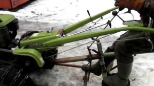 Бульдозер с адаптером CROSSER CR-M10 Снять одеть отвал, фиксатор.