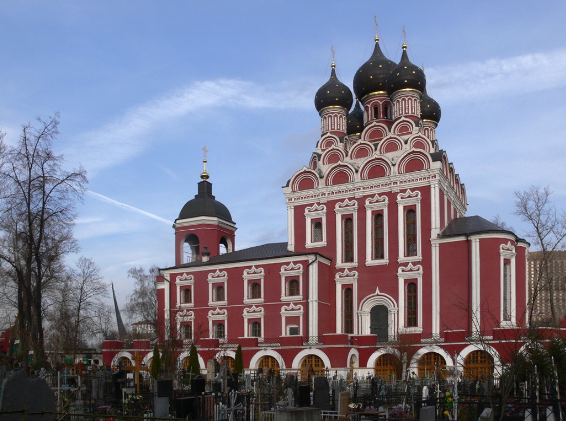 Храм в алексеевском