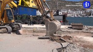 В Балаклаве ремонтируют Таврическую набережную