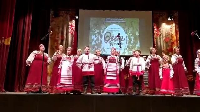 Народный коллектив Хор "Северный" "Белый тополь, белый клен". смотреть онлайн