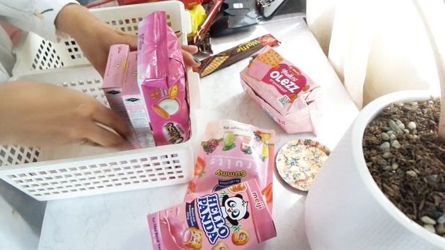 How to focus and be productive | 9 simple tips and tricks while working and studying смотреть онлайн