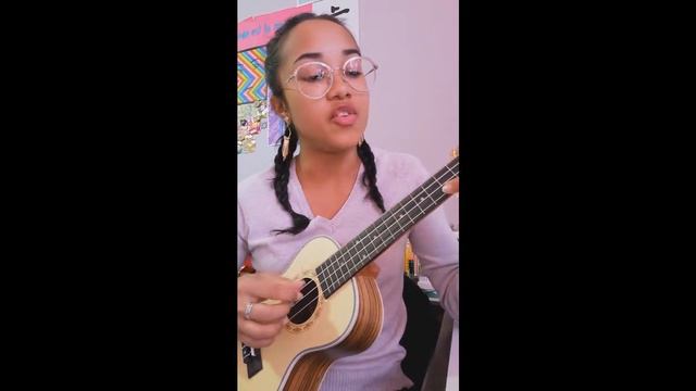 Israel Kamakawiwo'ole_Somewhere over the Rainbow (cover by Océane Marie) смотреть онлайн