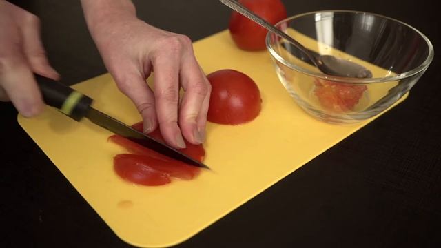 Салат КРАСНОЕ МОРЕ / Рецепт с КРАБОВЫМИ палочками и ПОМИДОРАМИ
