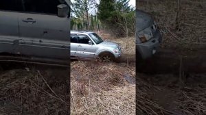 Паджеро 3 в болоте