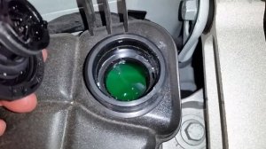 Volvo XC60 How To Check Coolant Antifreeze Level - 2010 2011 2012 2013 2014 2015 2016 & 2017