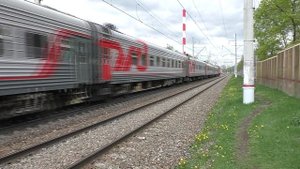 Электровоз ЭП2К-350 (ТЧЭ-6) со скорым поездом №131У Орск - Москва.