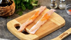 Шашлычки-рулетики из курицы и бекона на сковороде
