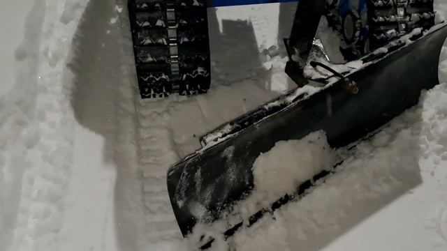 Чистка снега на мотоблоке! Трактор больше не нужен?! смотреть онлайн